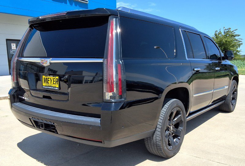 Used 2020 Cadillac Escalade ESV Platinum AWD/4WD image 8