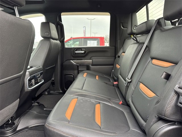 Used 2023 GMC Sierra 2500 AT4 w/ AT4 Preferred Package image 9