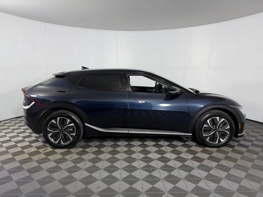 Used 2024 Kia EV6 Light RWD image 5
