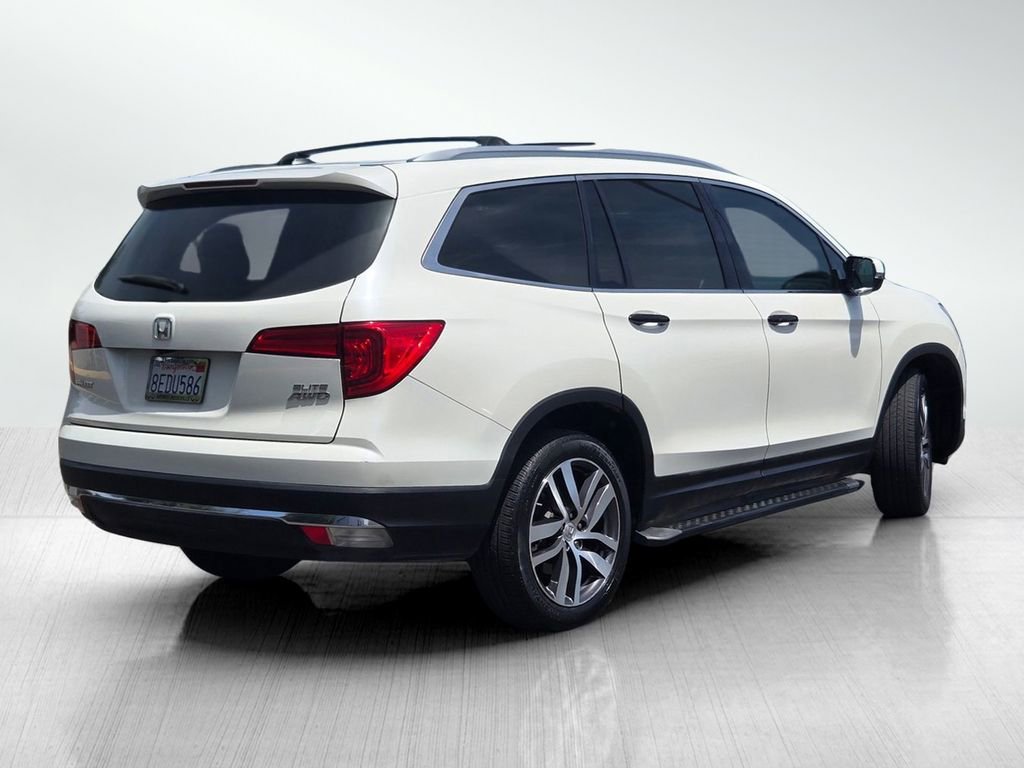 Used 2018 Honda Pilot Elite image 4