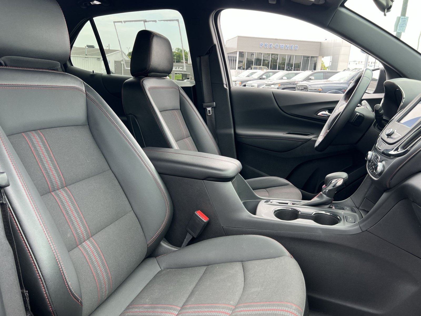 Used 2023 Chevrolet Equinox RS AWD/4WD image 25
