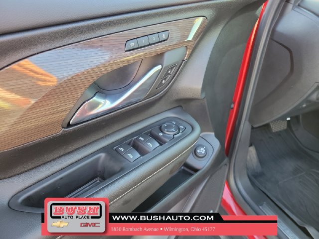 Used 2024 GMC Terrain Denali w/ Denali Premium Package AWD/4WD image 18