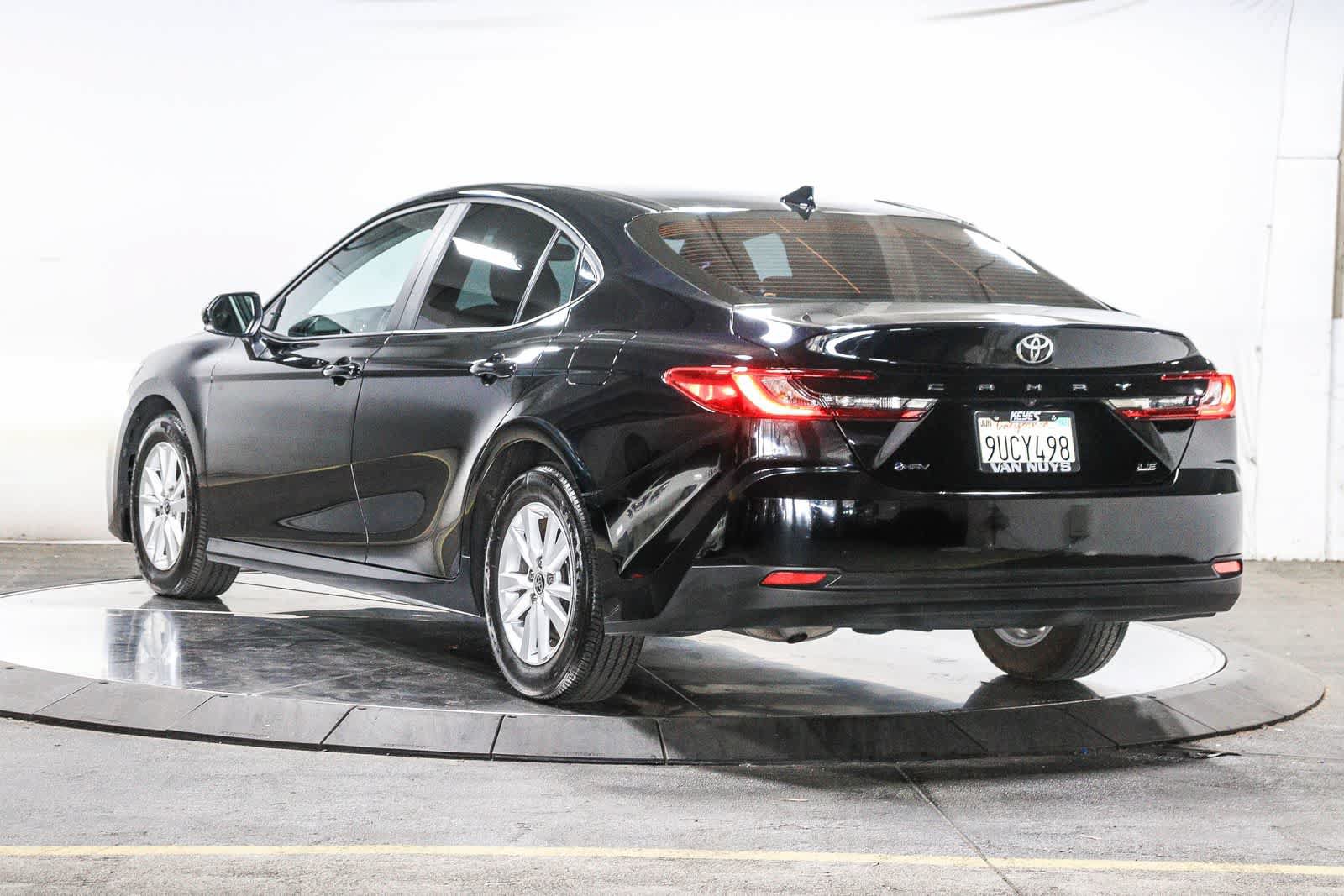 Used 2025 Toyota Camry LE FWD image 4
