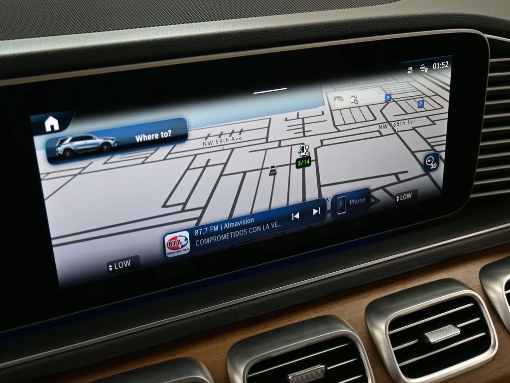 Used 2024 Mercedes-Benz GLE 450e 4MATIC image 25