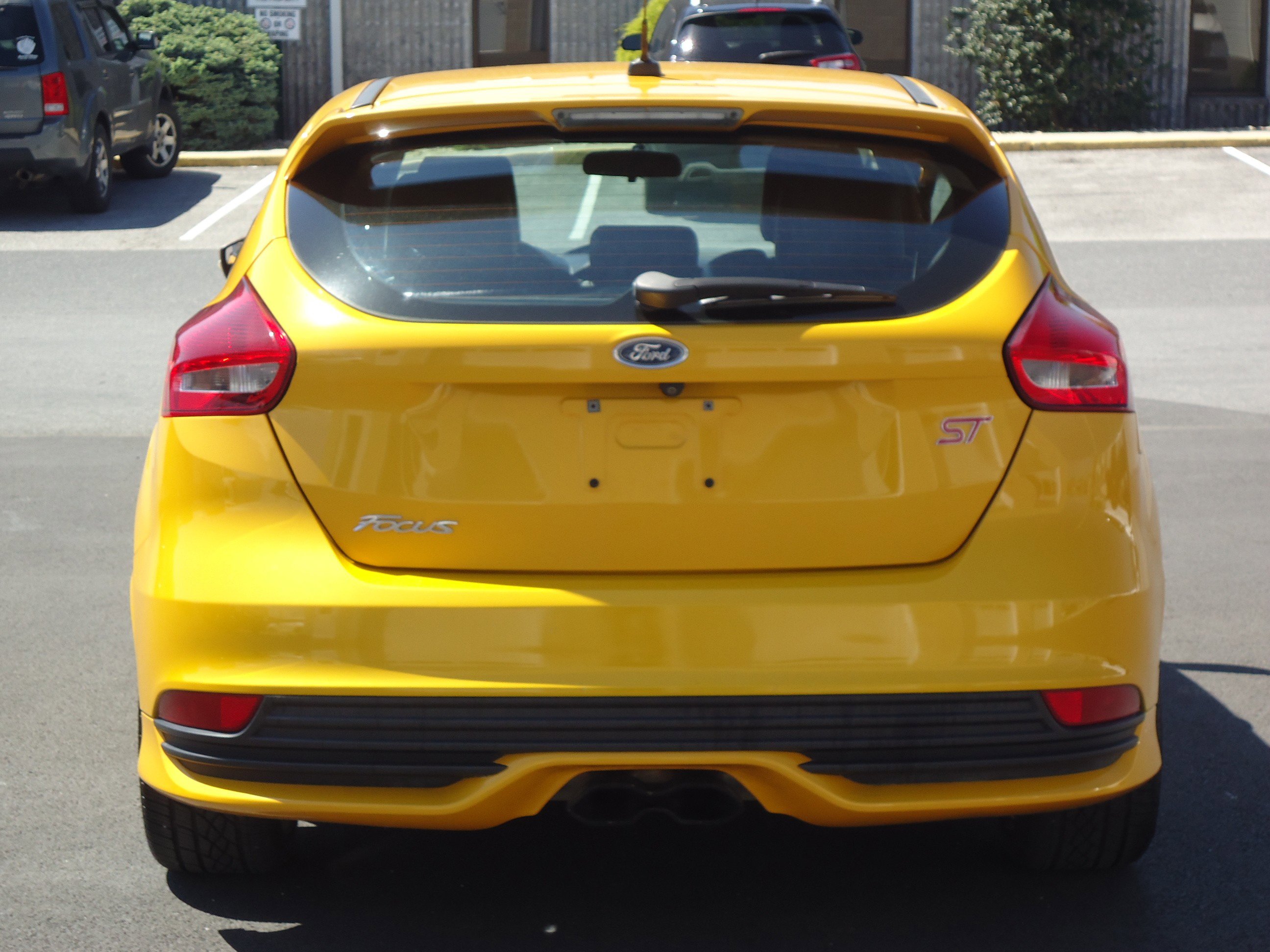 Used 2015 Ford Focus ST w/ Equipment Group 401A FWD image 4
