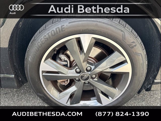 Used 2024 Audi Q4 e-tron Premium Plus w/ Premium Plus AWD/4WD image 9