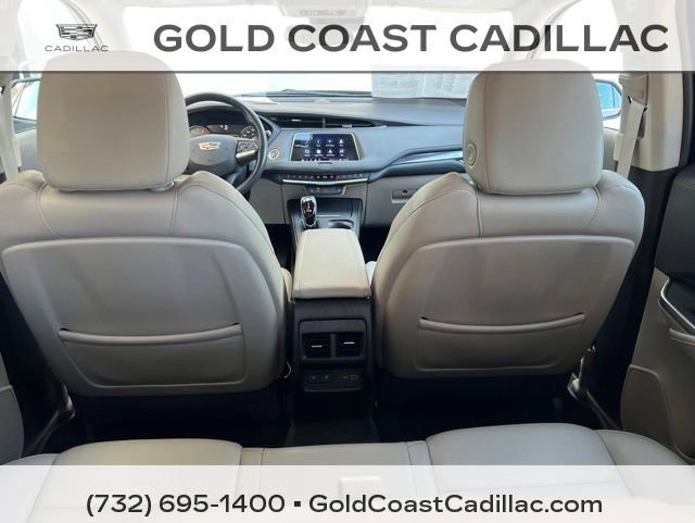 Certified 2023 Cadillac XT4 Luxury w/ Cold Weather Package FWD image 12