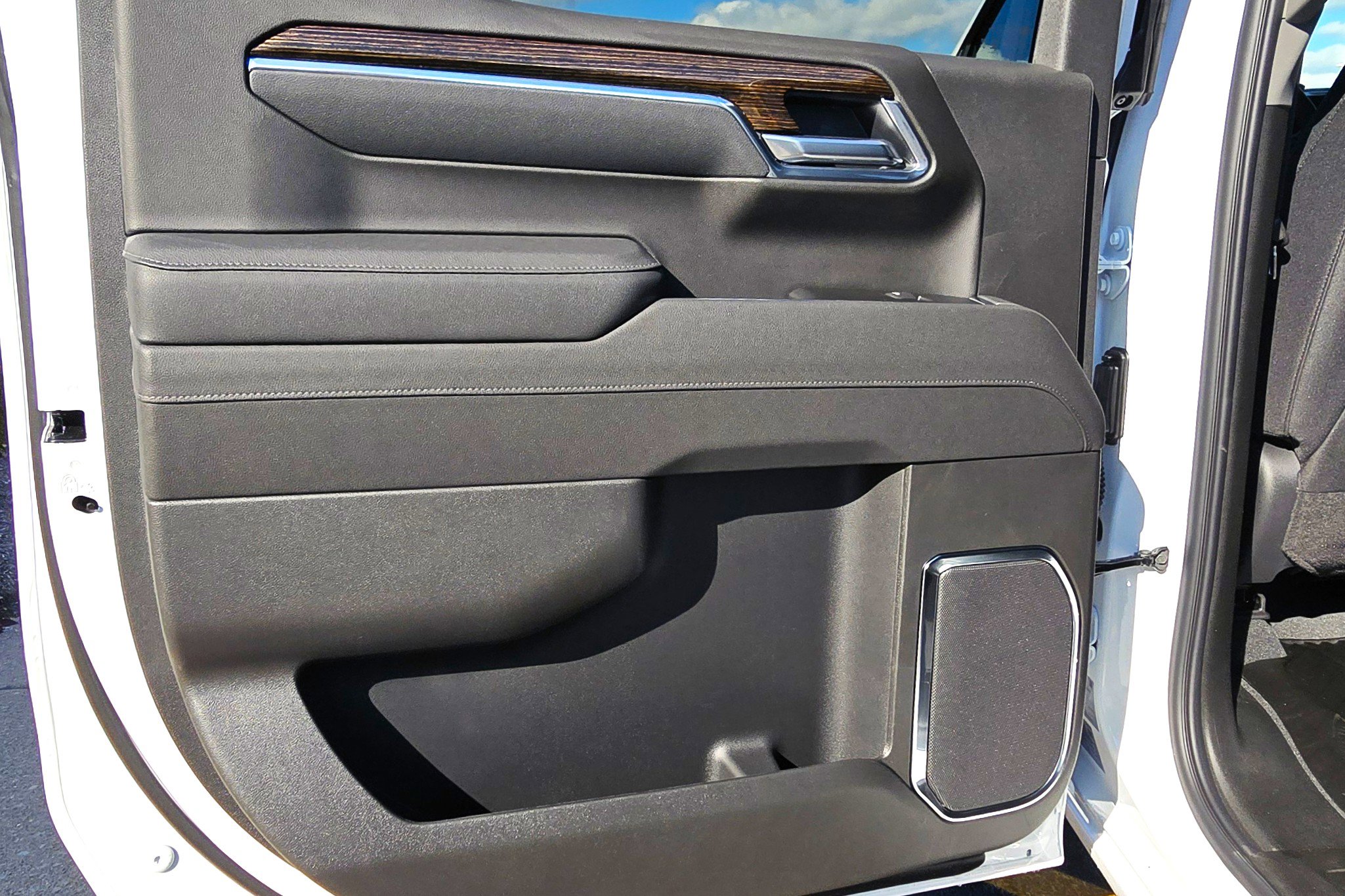 New 2026 GMC Sierra 1500 Elevation image 32