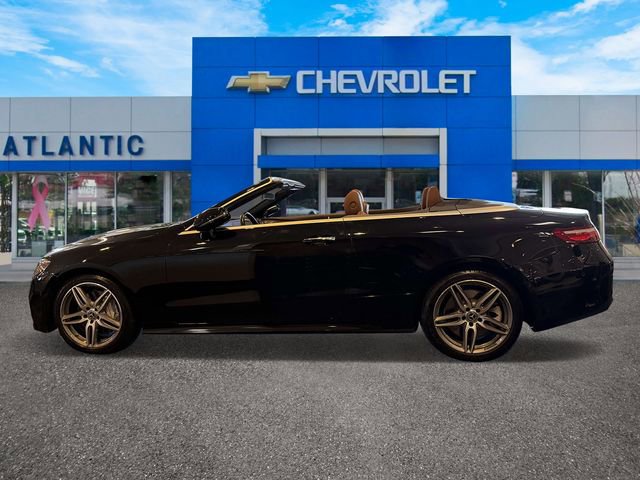 Used 2019 Mercedes-Benz E 450 4MATIC Cabriolet image 2