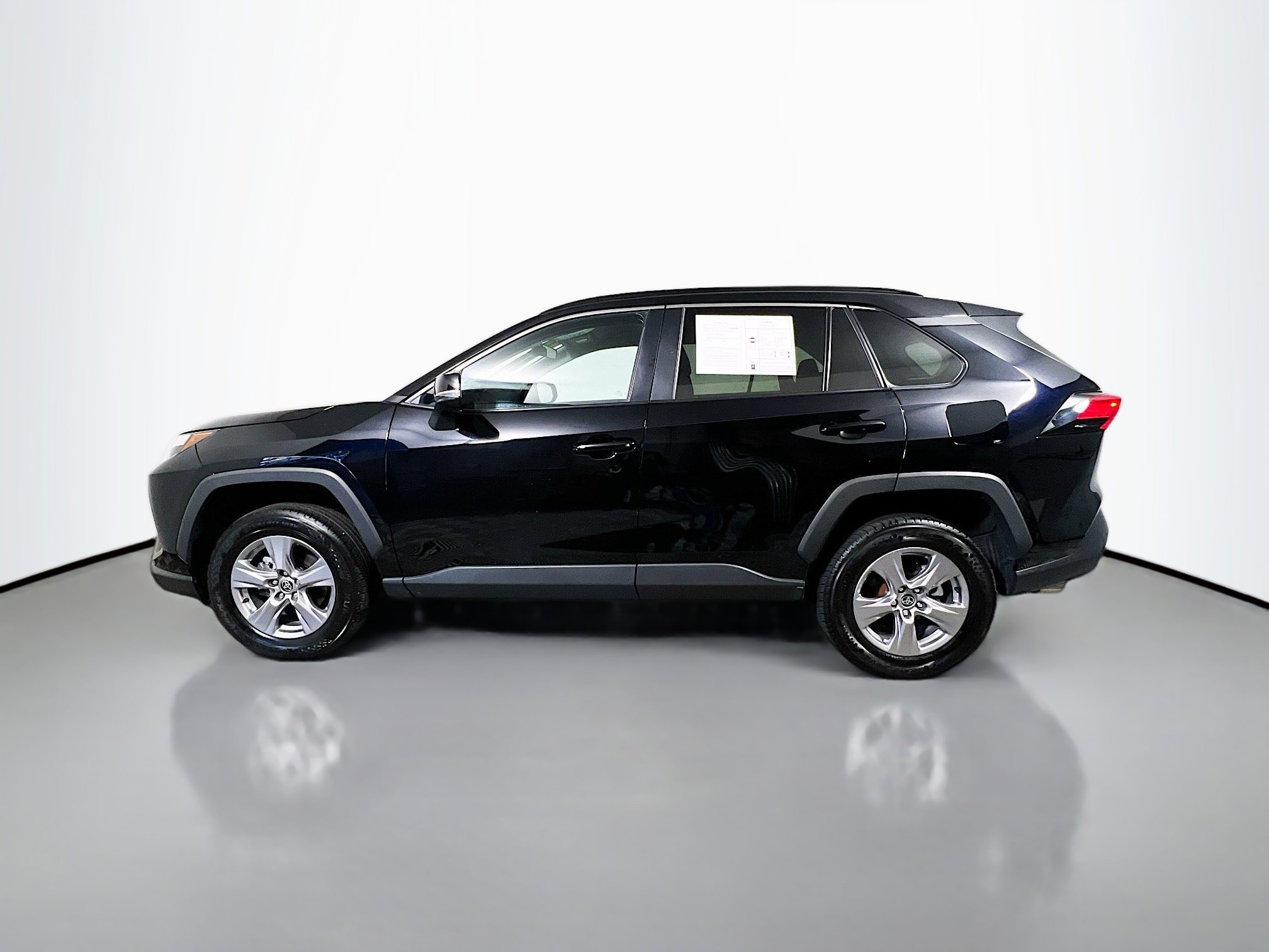 Used 2024 Toyota RAV4 XLE image 9