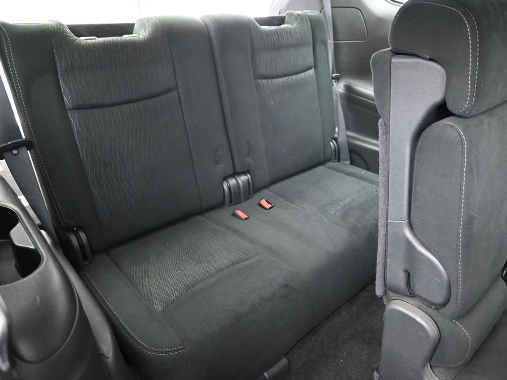 Used 2013 Nissan Pathfinder S image 32