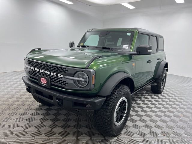 Used 2024 Ford Bronco Badlands image 2