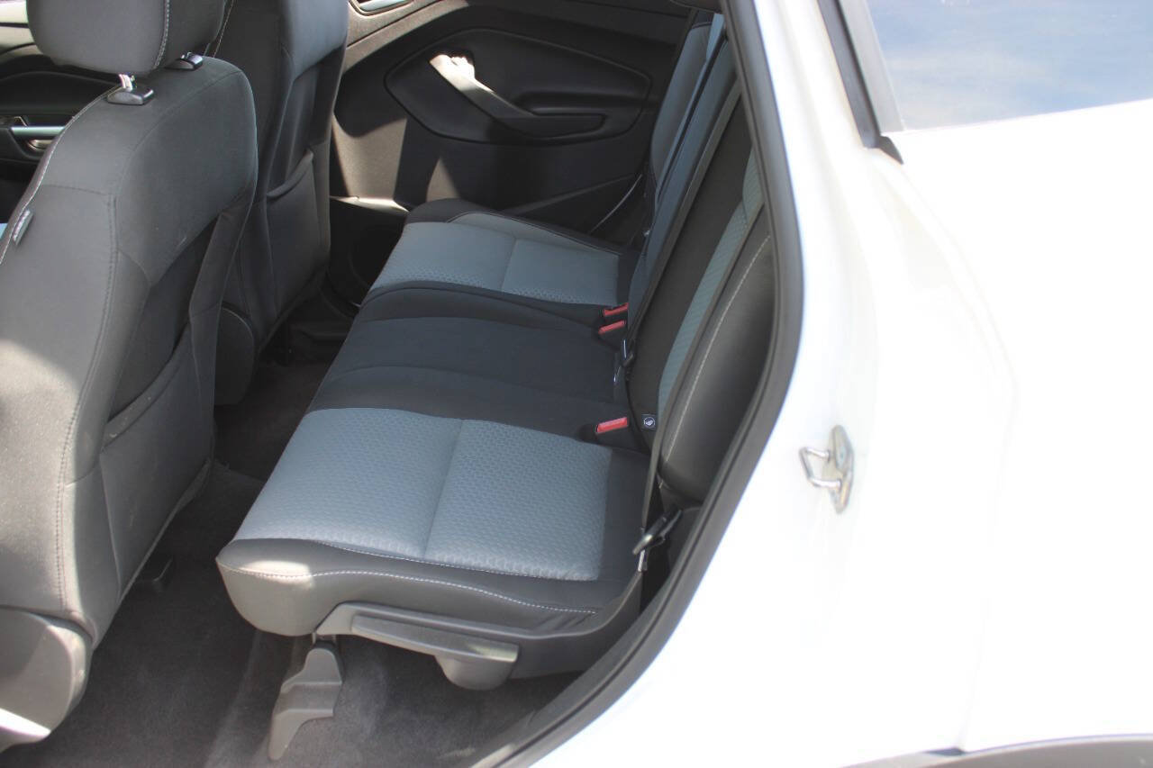 Used 2017 Ford Escape SE AWD/4WD image 10