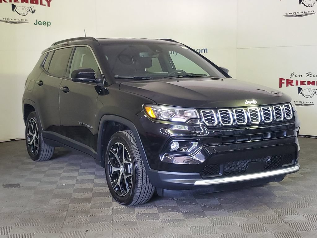Used 2024 Jeep Compass Limited AWD/4WD image 2