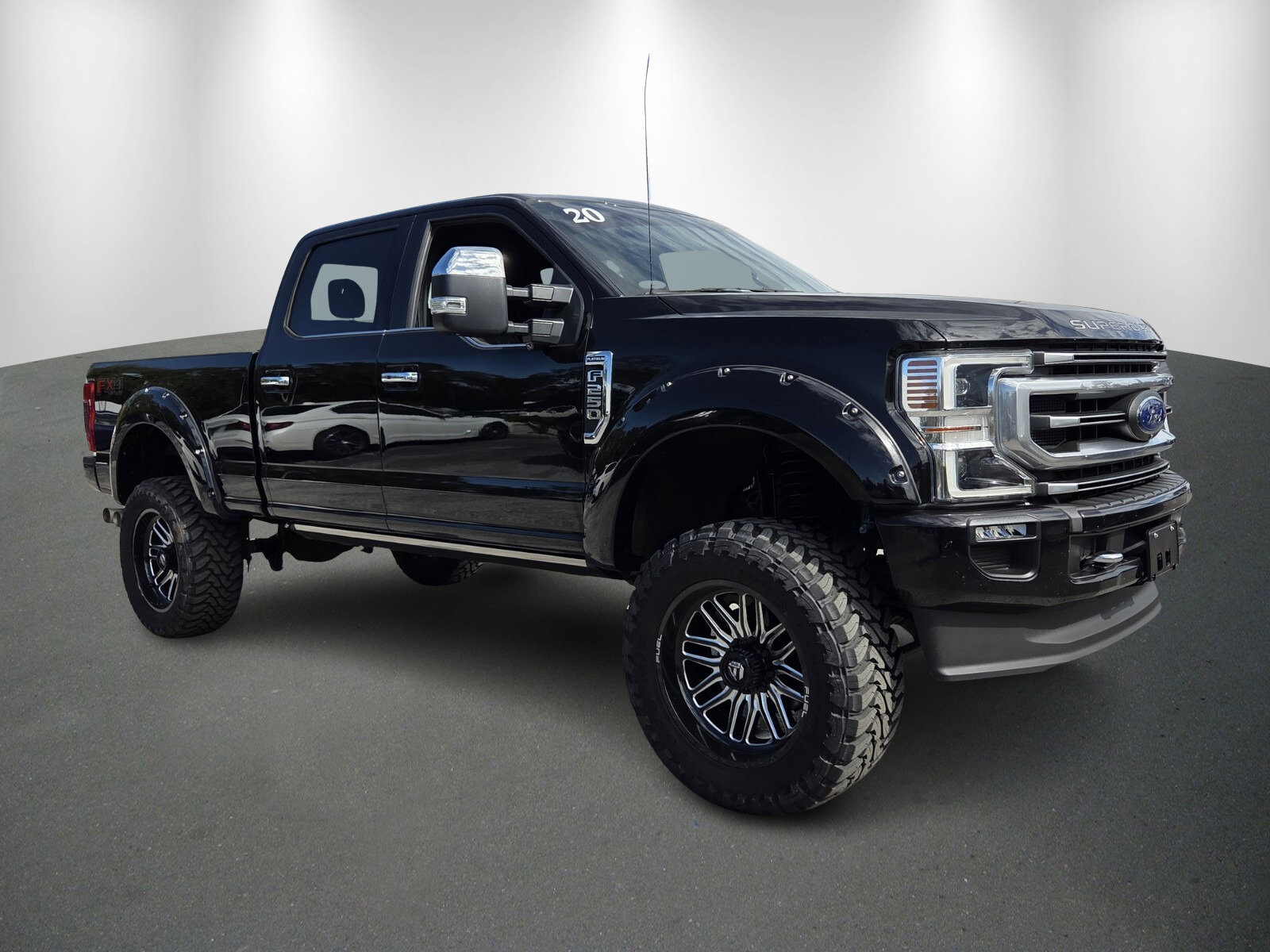 Used 2020 Ford F250 Platinum w/ FX4 Off-Road Package image 2