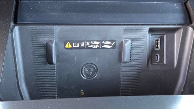 Used 2026 GMC Hummer EV SUV AWD/4WD image 20