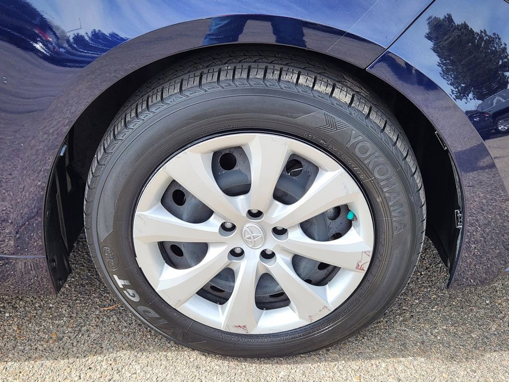 Used 2023 Toyota Corolla LE FWD image 14