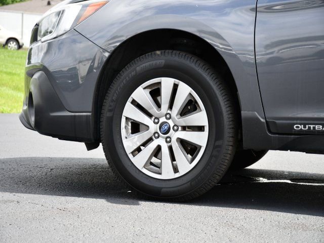 Used 2019 Subaru Outback 2.5i AWD/4WD image 12