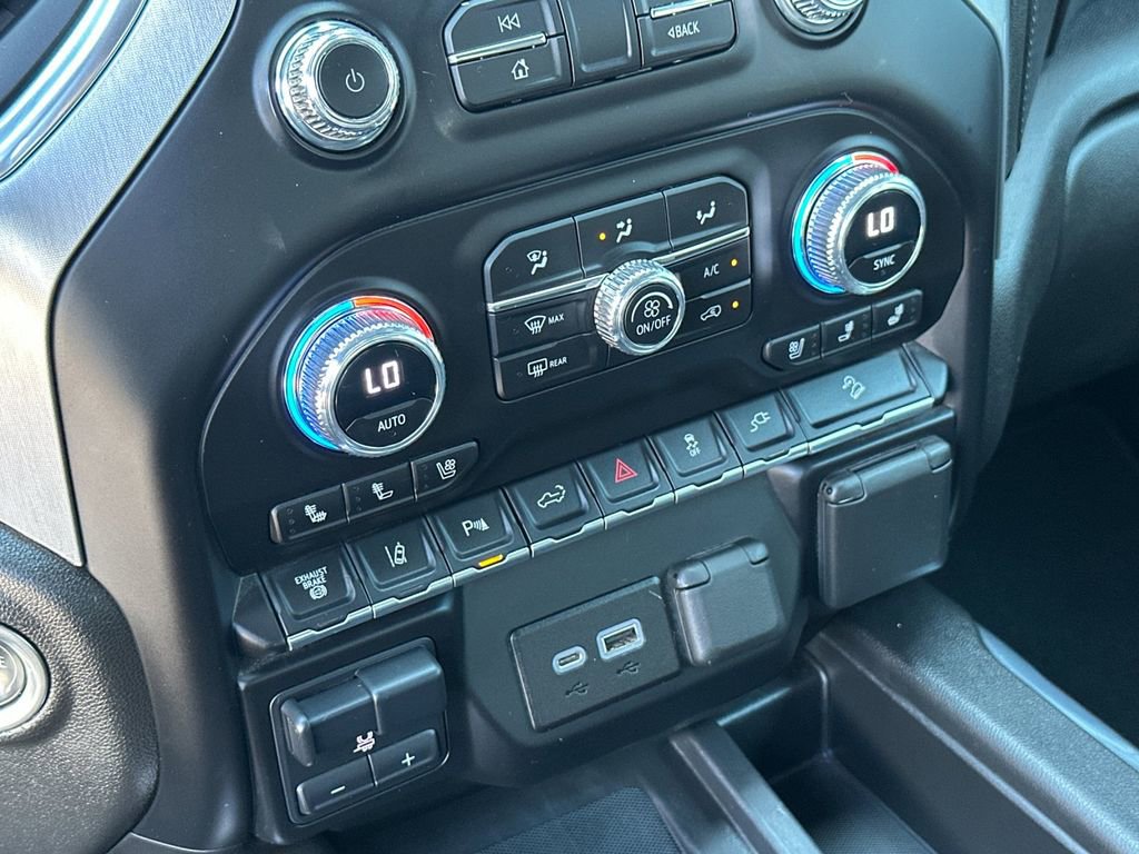 Used 2023 GMC Sierra 2500 SLT w/ SLT Premium Package image 18
