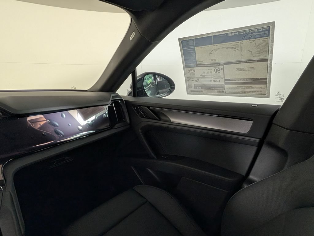 New 2026 Porsche Cayenne Electric AWD/4WD image 24