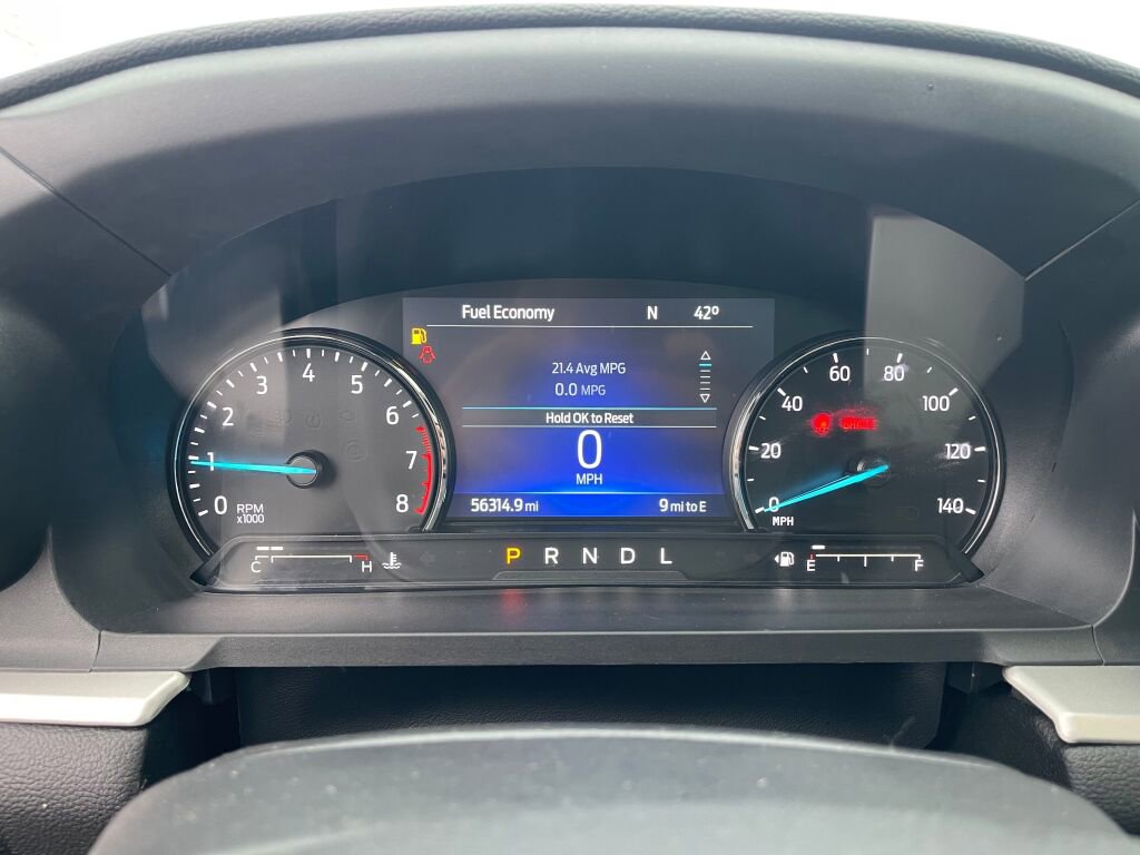 Used 2022 Ford Explorer XLT w/ Equipment Group 202A image 12