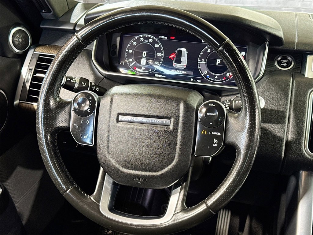 Used 2018 Land Rover Range Rover Sport SE image 16
