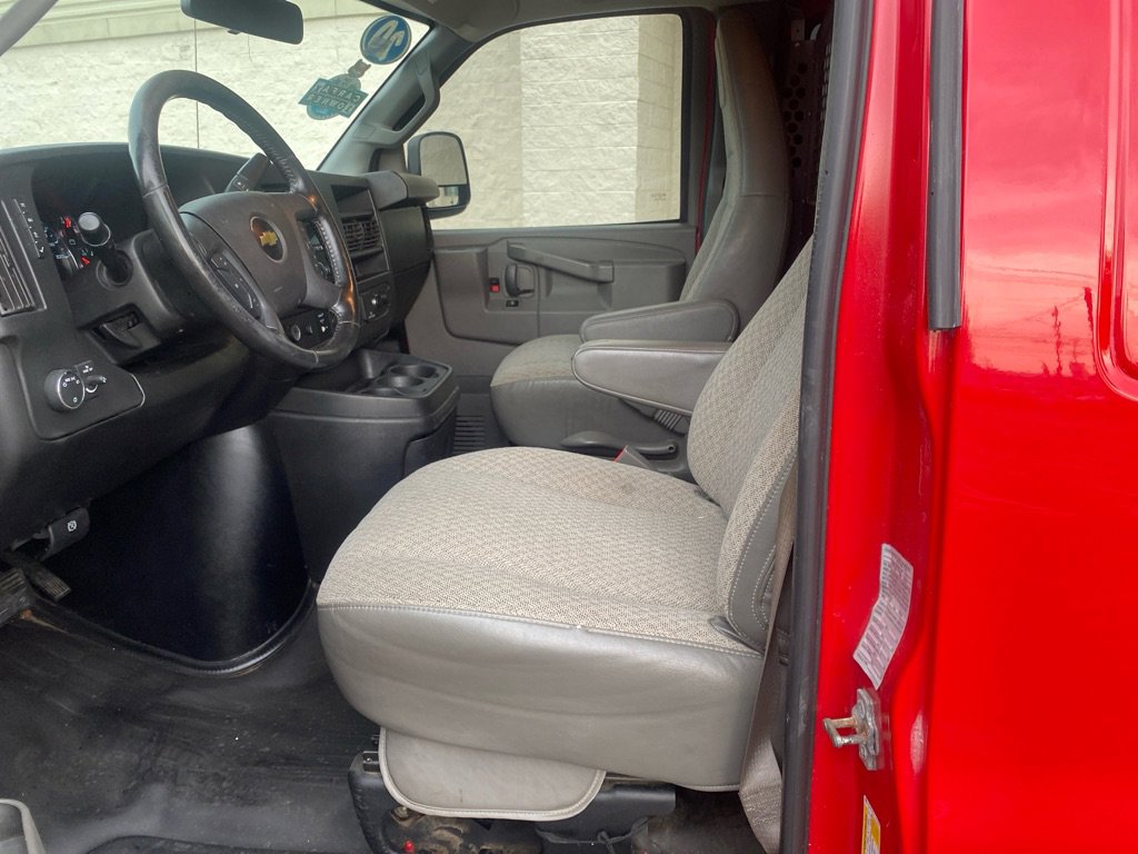 Used 2020 Chevrolet Express 2500 w/ Driver Convenience Package image 9