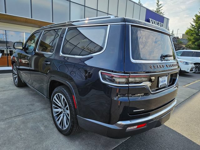 Used 2022 Jeep Grand Wagoneer Series III w/ Rear Seat Video Group 1 AWD/4WD image 7