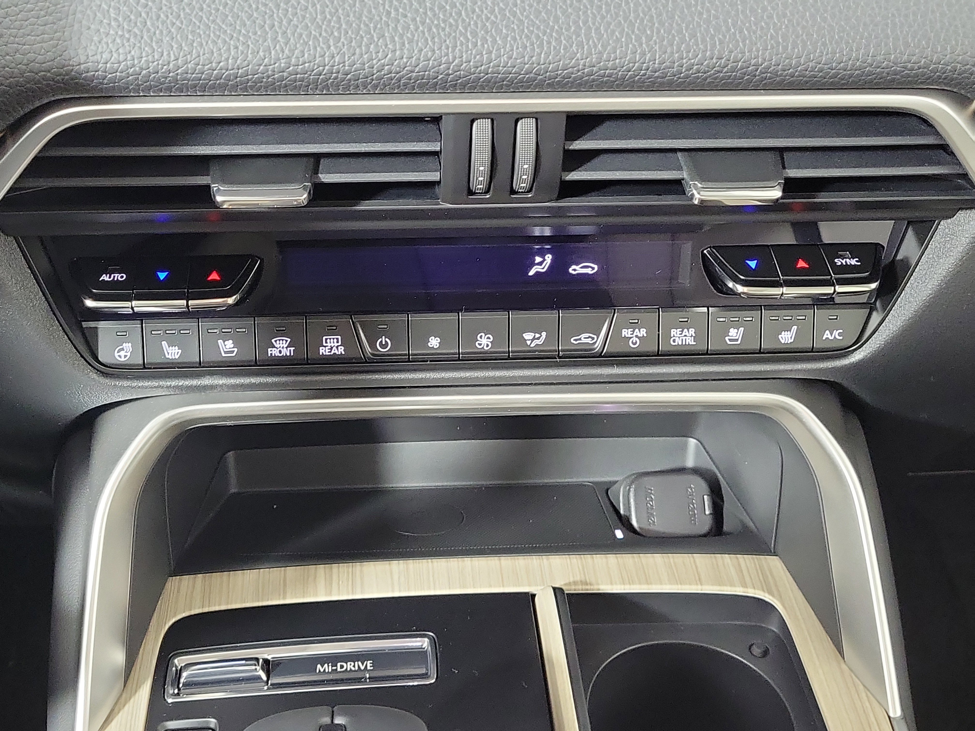 New 2026 MAZDA CX-90 Plug-In Hybrid w/Premium Sport image 23