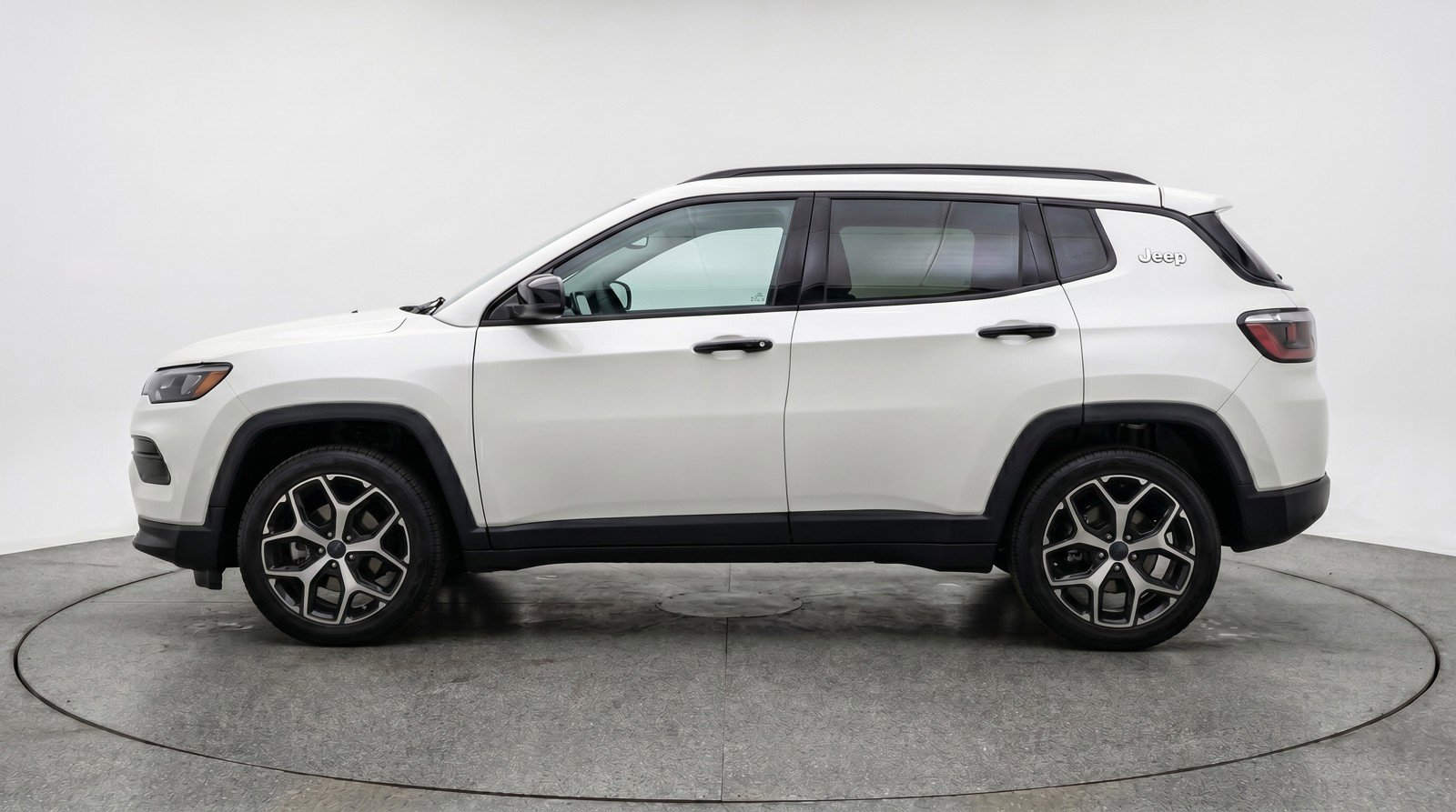 Used 2025 Jeep Compass Limited AWD/4WD image 5