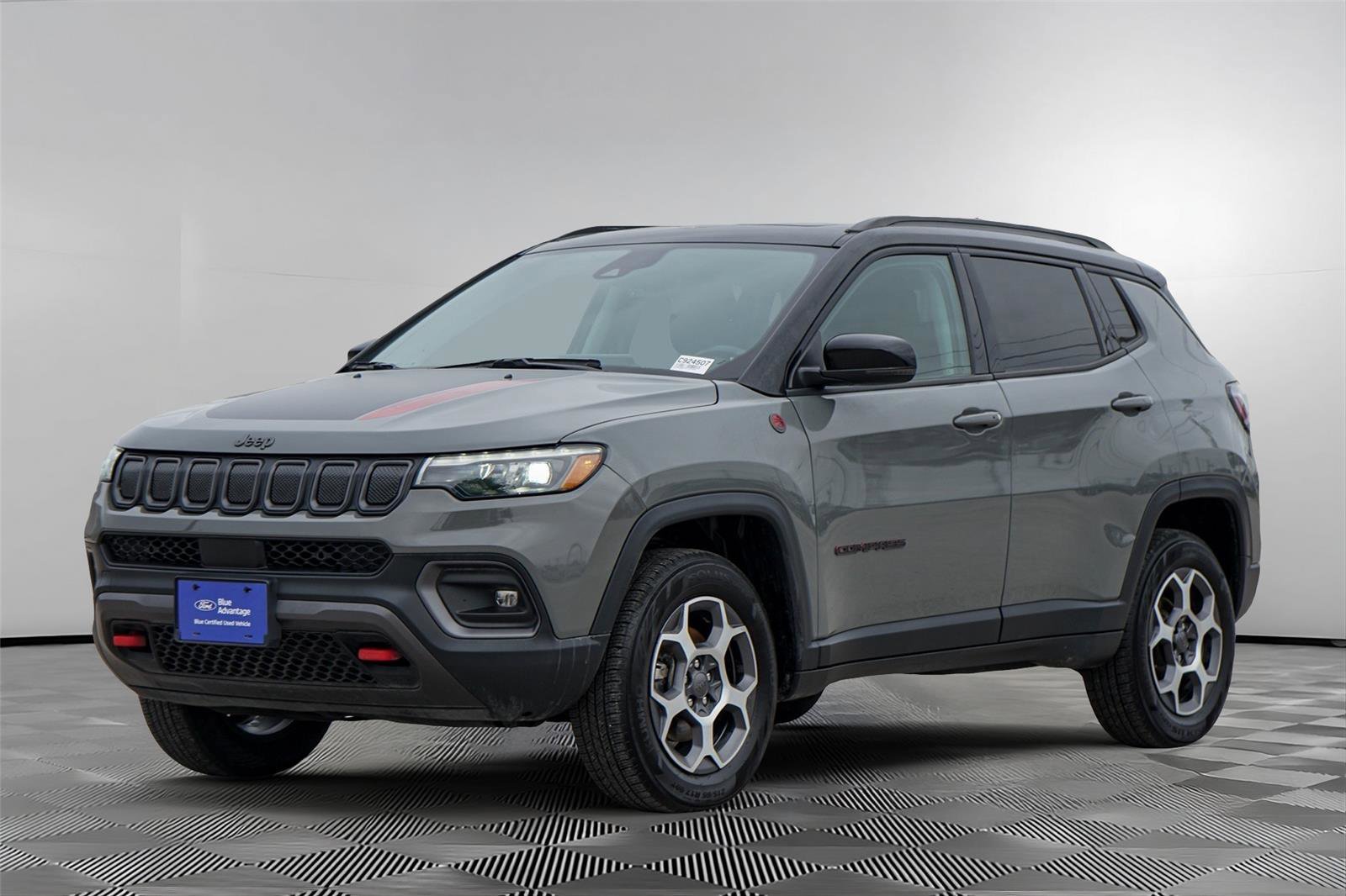 Used 2022 Jeep Compass Trailhawk w/ Trailhawk Elite Group AWD/4WD image 8