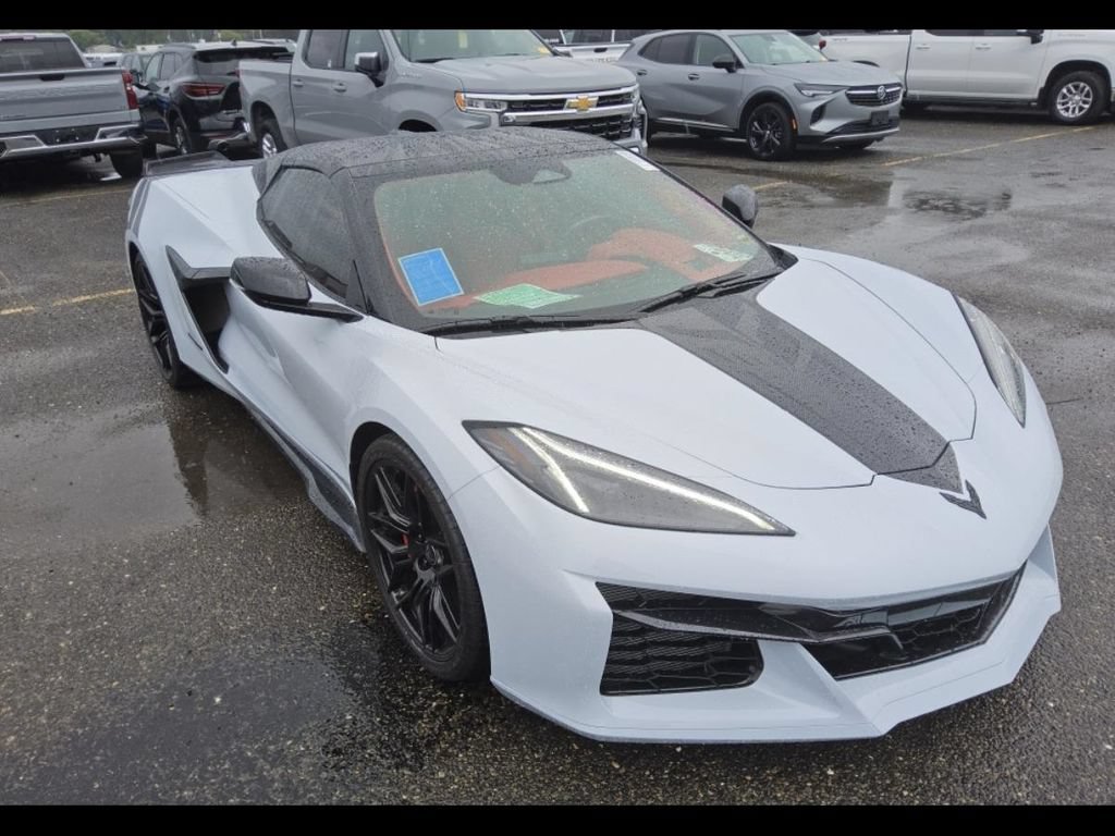 Used 2024 Chevrolet Corvette Z06 w/ Stealth Interior Trim Package RWD image 6