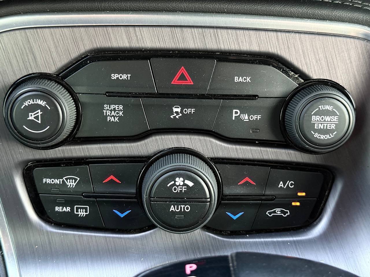 Used 2016 Dodge Challenger R/T Plus RWD image 21