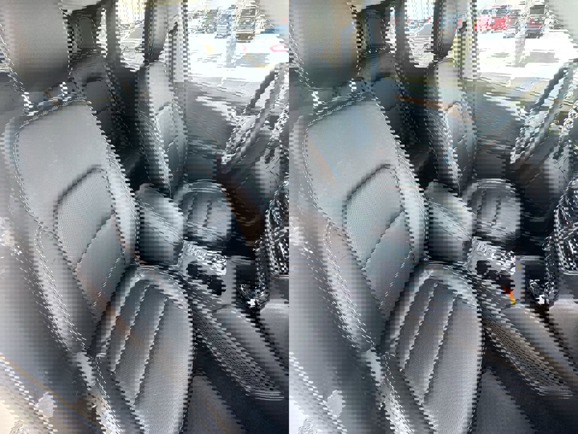 Used 2022 Ford Escape SEL image 25
