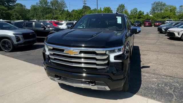 New 2026 Chevrolet Silverado 1500 High Country w/ Technology Package AWD/4WD image 5