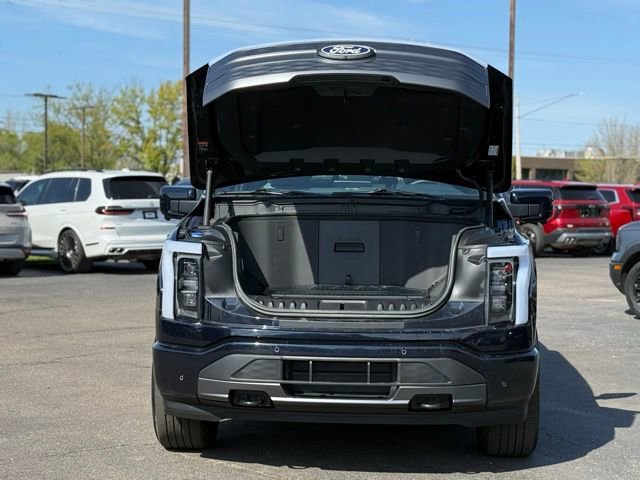 Used 2025 Ford F150 Lightning Lariat AWD/4WD image 36