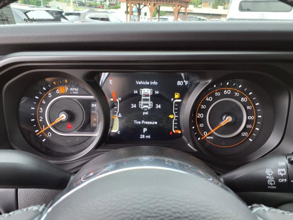 New 2025 Jeep Wrangler Sahara image 12