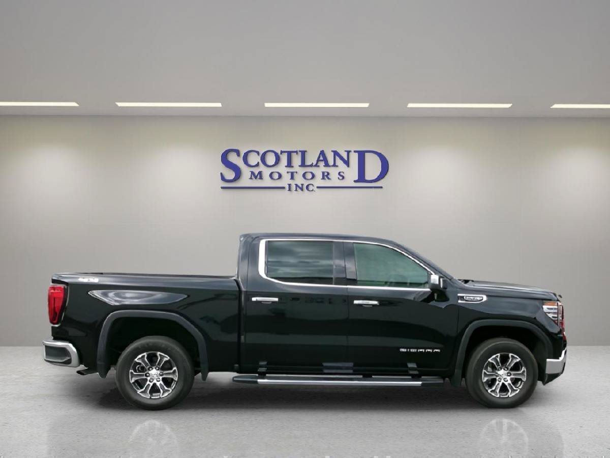 Used 2026 GMC Sierra 1500 SLT AWD/4WD image 5