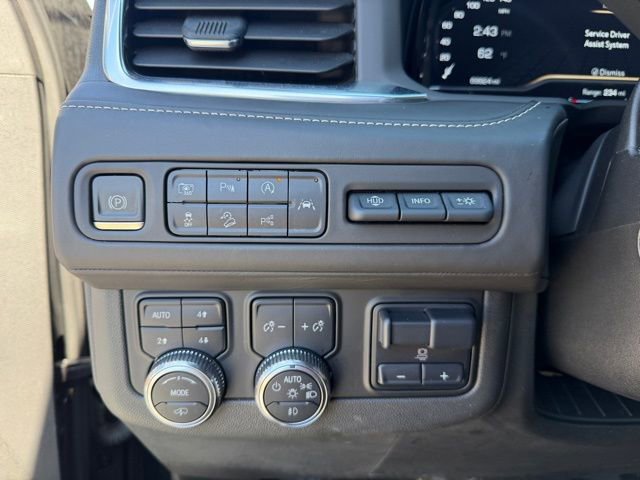 Used 2023 GMC Yukon XL Denali Ultimate image 14