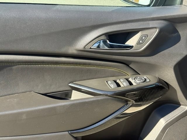 New 2026 Chevrolet Trax ACTIV w/ Sunroof Package FWD image 11