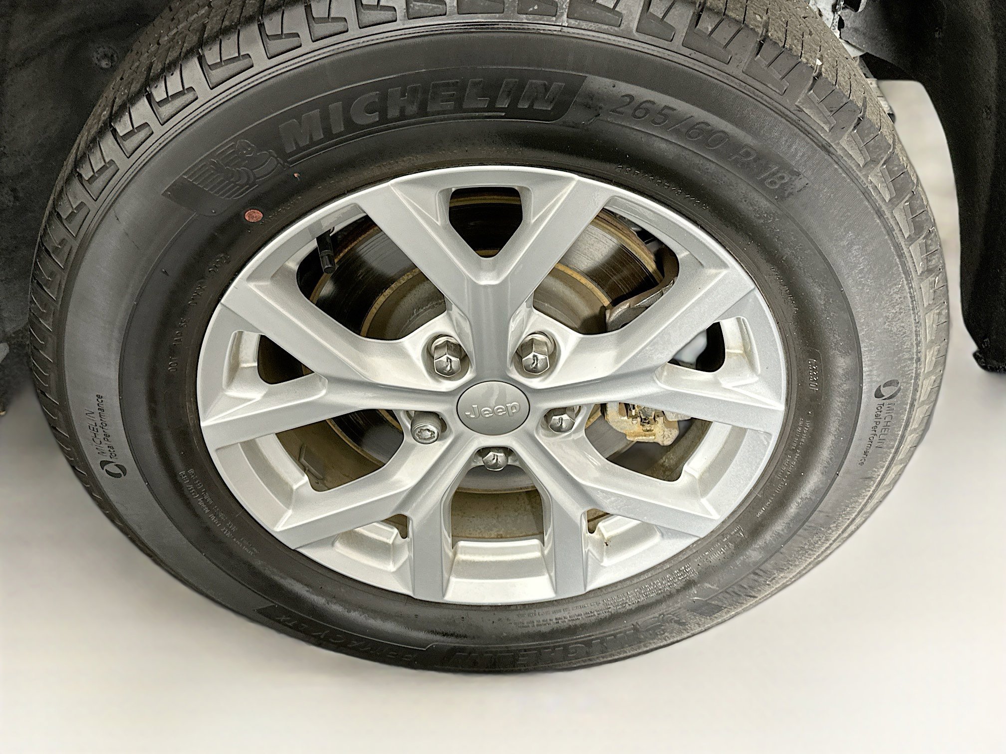 Used 2023 Jeep Grand Cherokee L Limited image 11