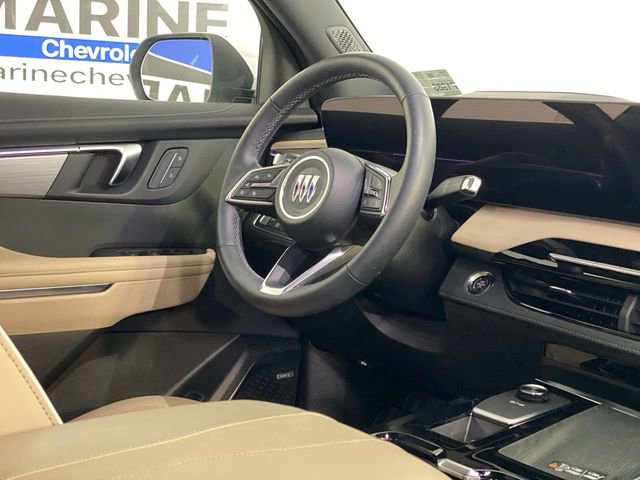 Used 2025 Buick Enclave Preferred AWD/4WD image 14