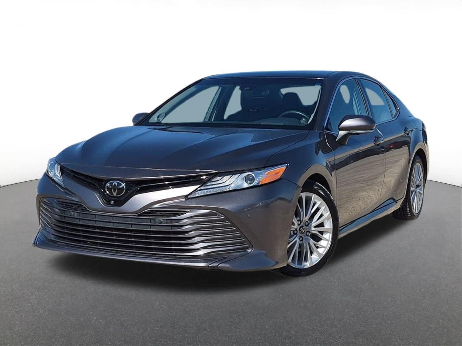 Used 2018 Toyota Camry XLE w/ Driver Assist Package FWD image 1