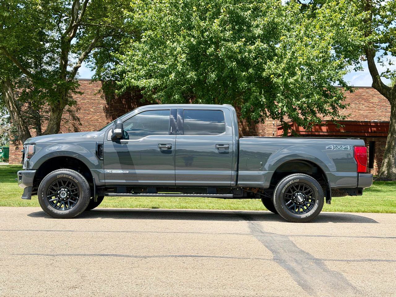 Used 2021 Ford F350 Lariat AWD/4WD image 3