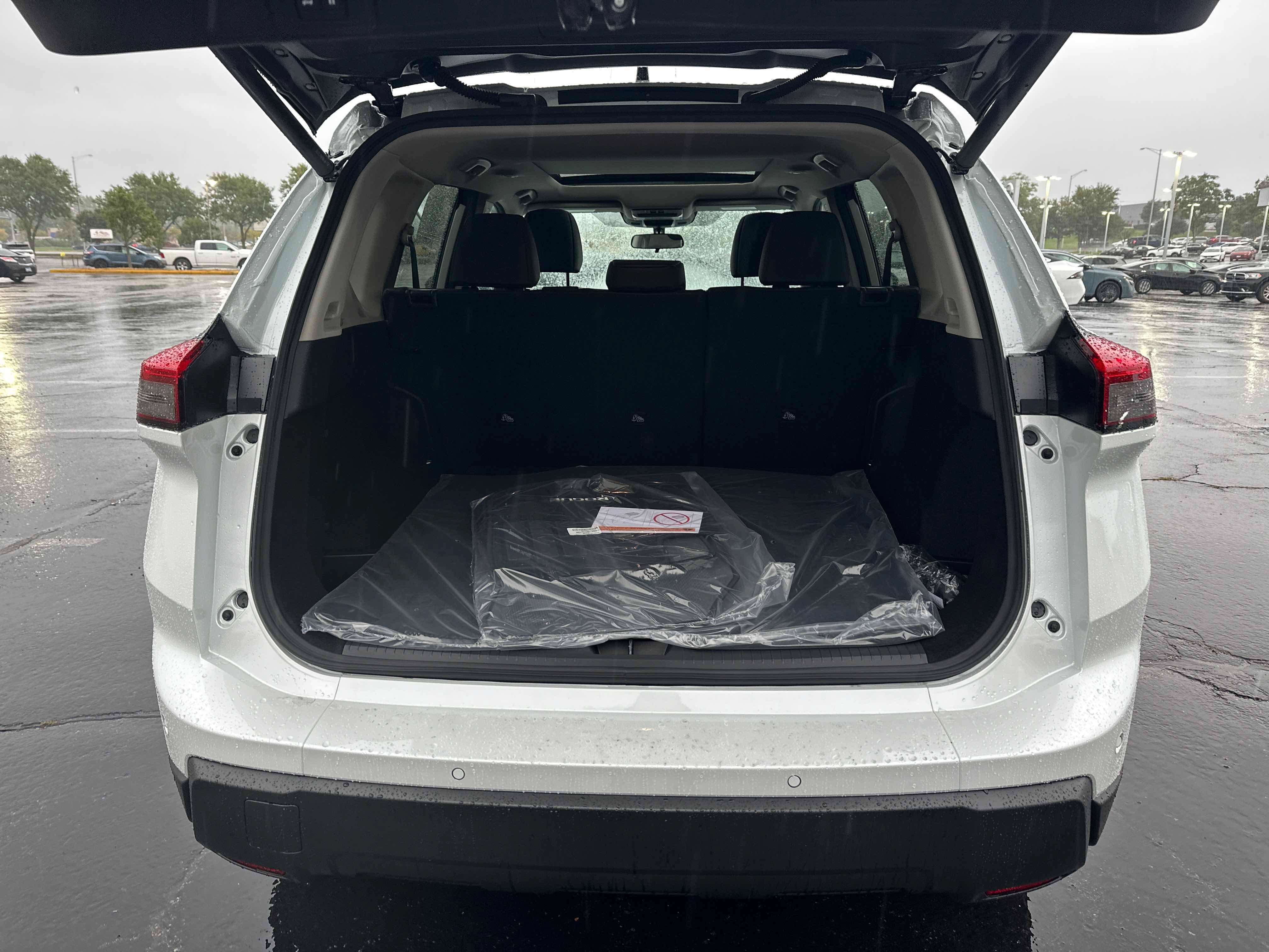 New 2027 Nissan Rogue SV AWD/4WD image 12