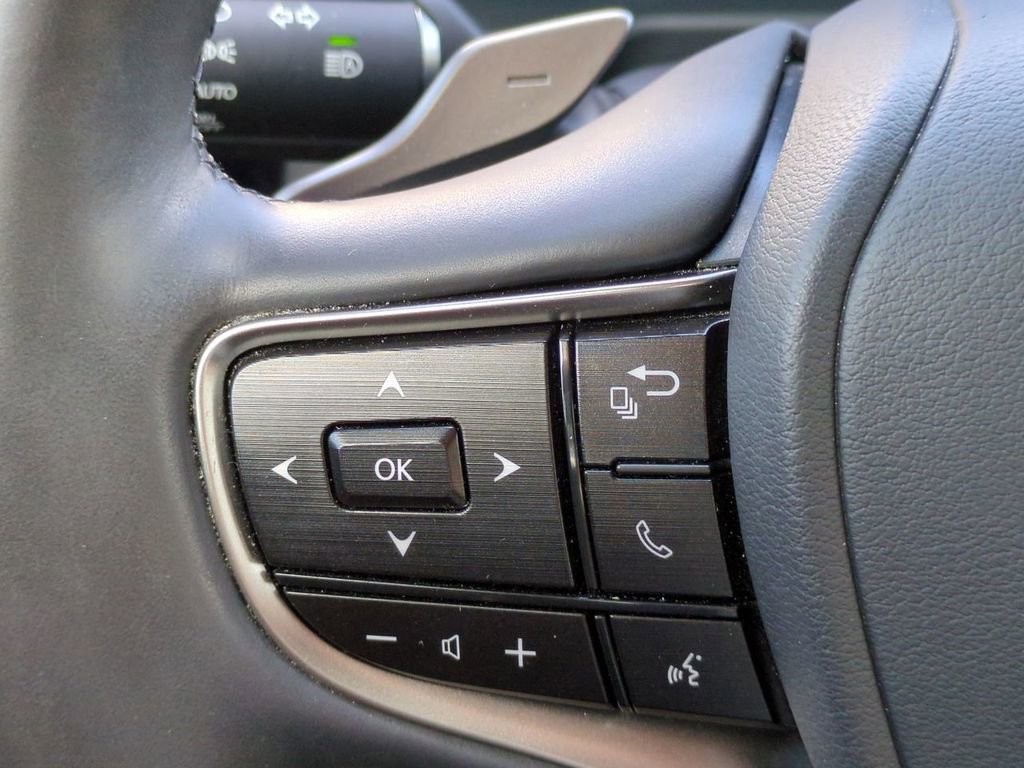 Used 2022 Lexus ES 300h w/ Premium Package image 25