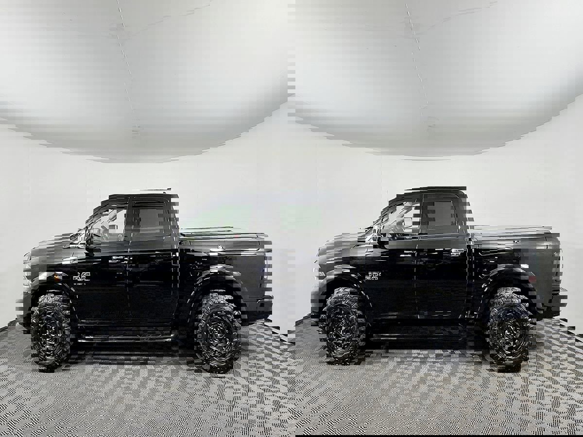 Used 2015 RAM 1500 Laramie Limited image 20