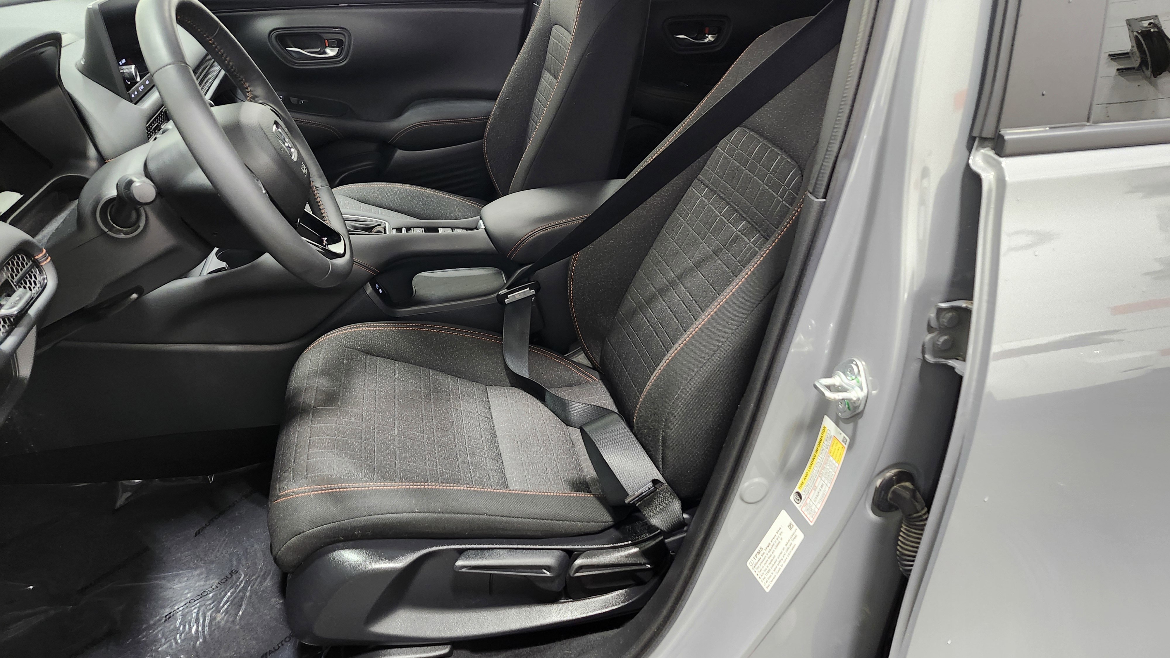 Used 2024 Honda HR-V Sport image 23