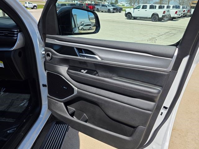 New 2026 Jeep Grand Wagoneer Limited AWD/4WD image 22