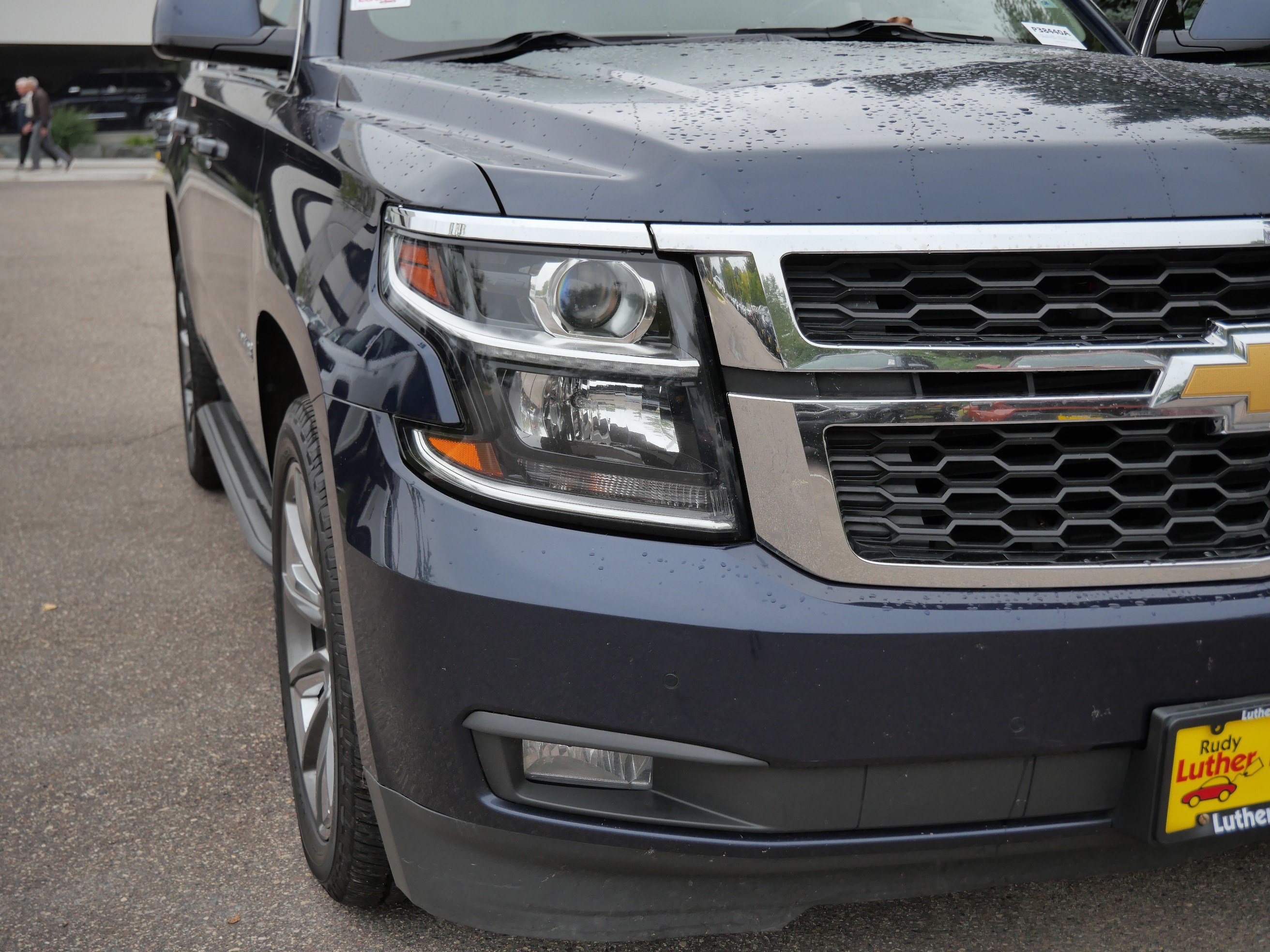 Used 2019 Chevrolet Tahoe LT w/ Luxury Package AWD/4WD image 16